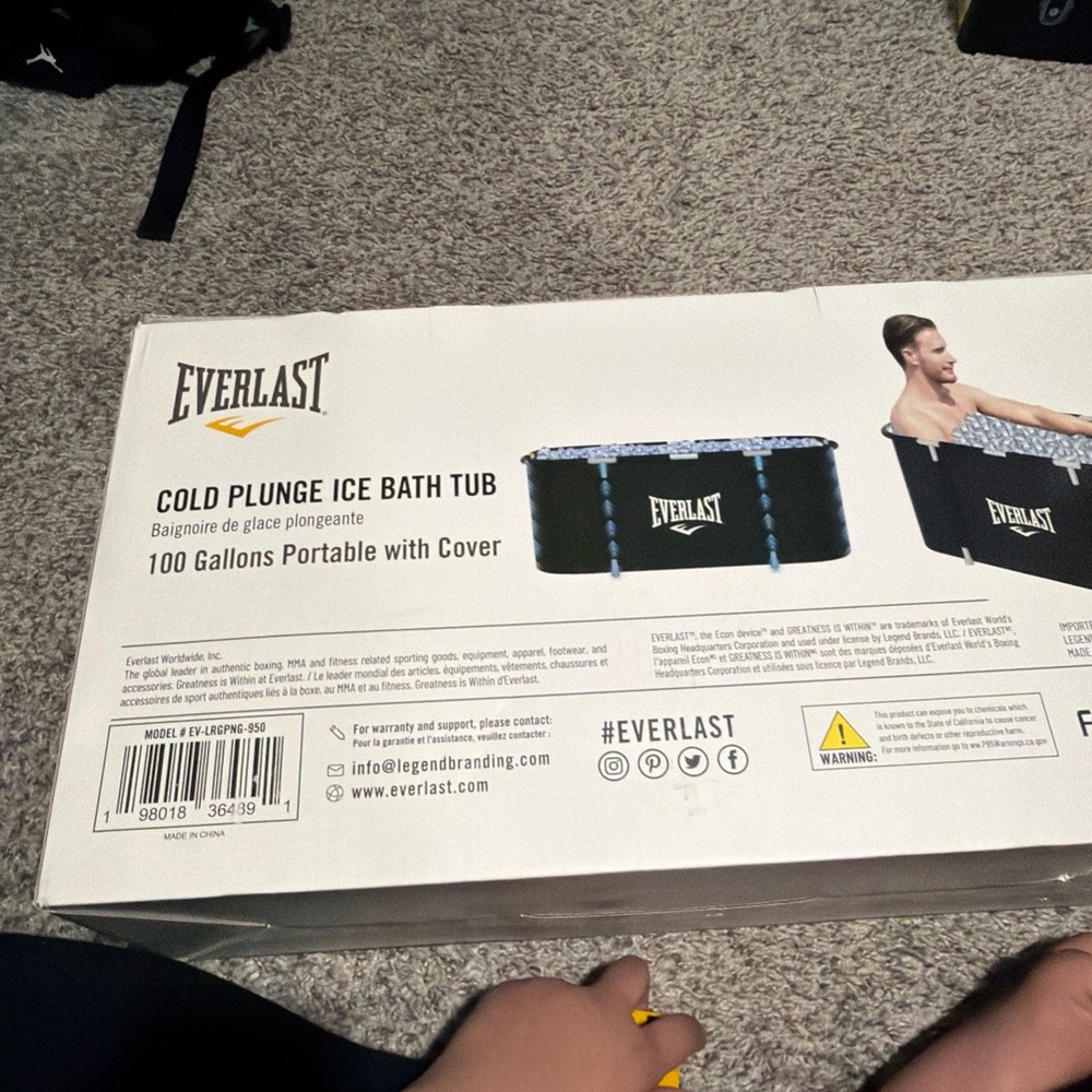 Everlast Black Cold Plunge Tub with Cover
